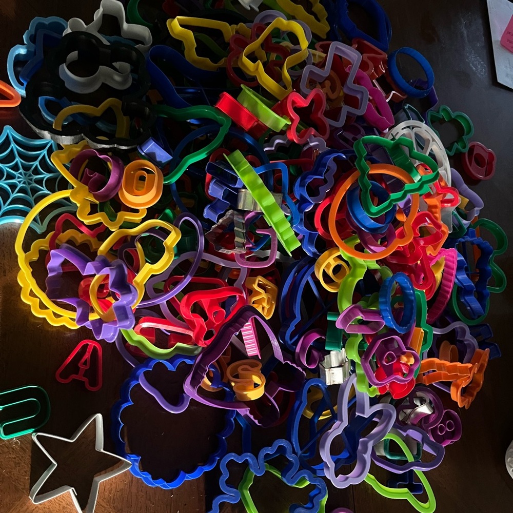 Colorful Cookie Cutter Set for Kids - Picture 3 of 8